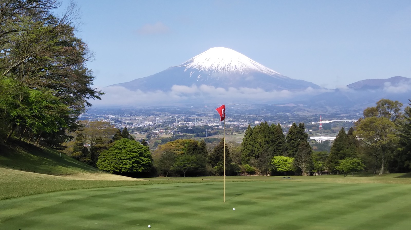 東富士鄉村俱樂部 的球場照片